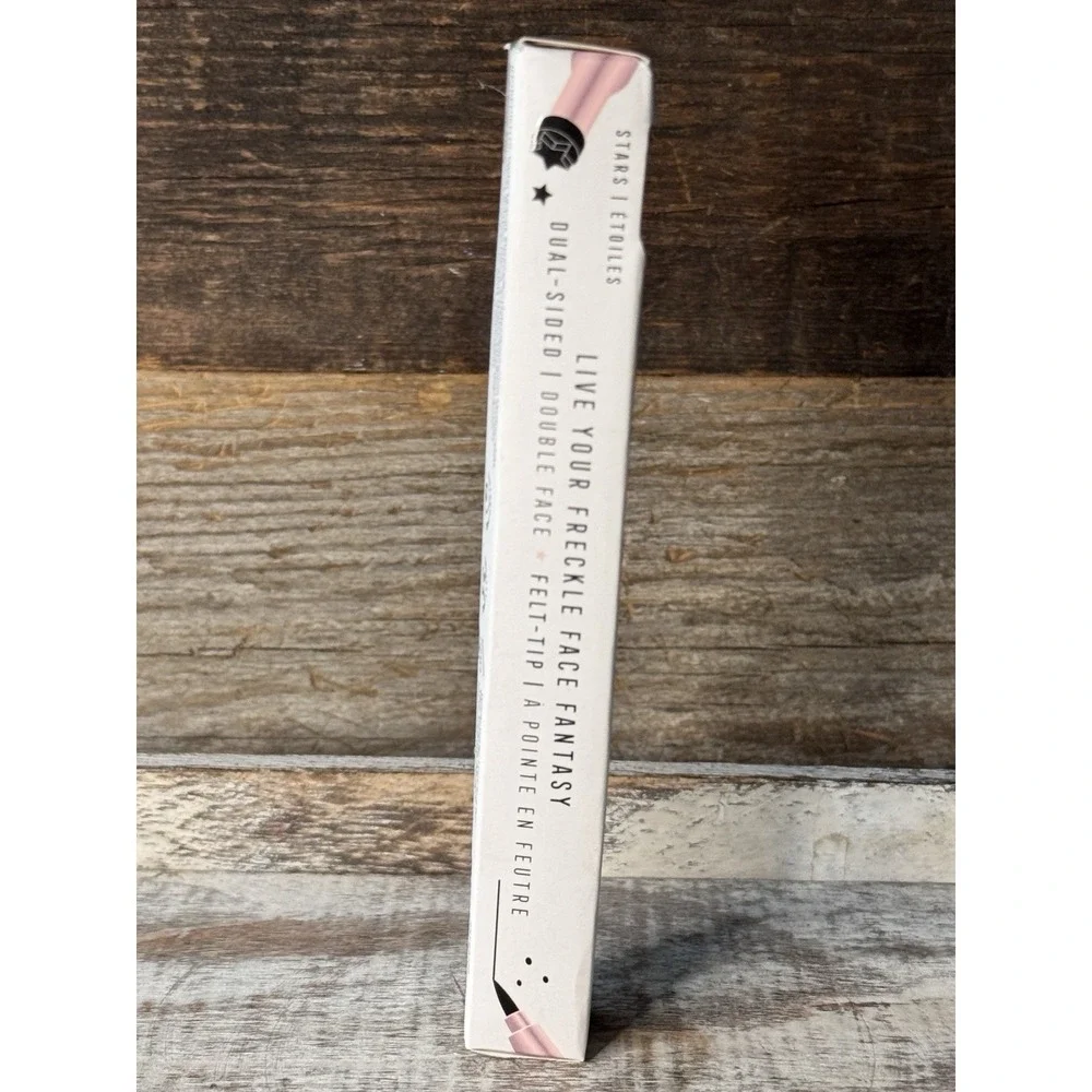 The Crème Shop Faux Real Freckle Stamp‎ Eyeliner (Star, Black) | New Sealed